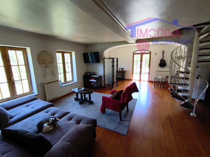 Image No.32-3 Bed House for sale