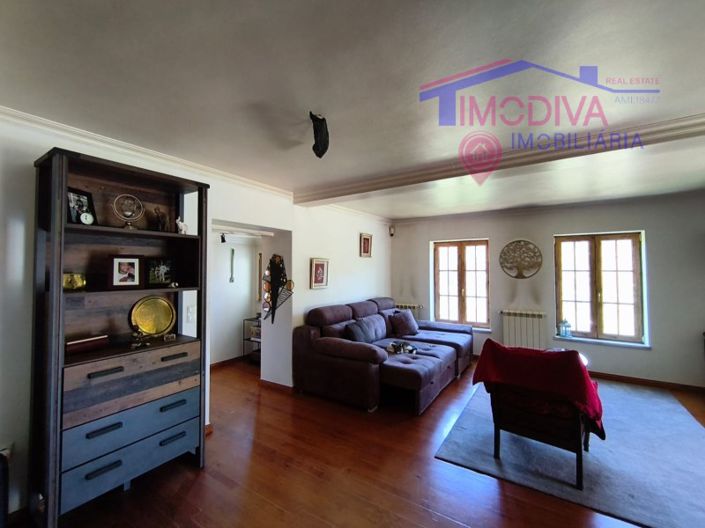 Image No.37-3 Bed House for sale