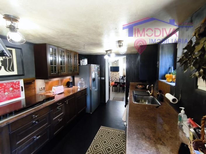 Image No.81-3 Bed House for sale