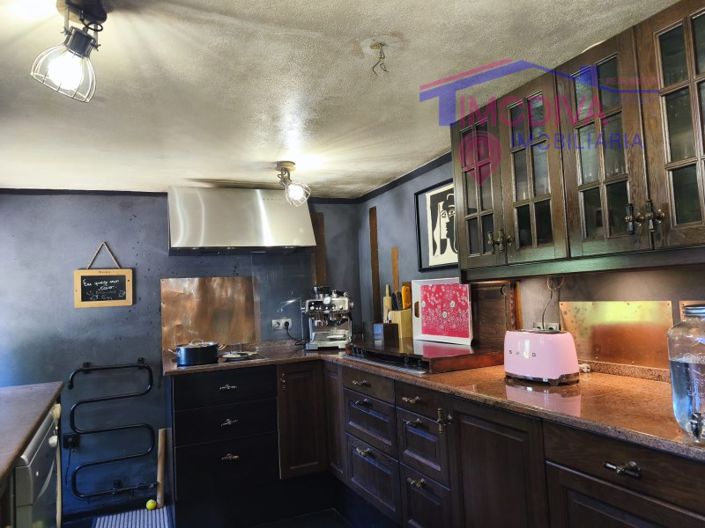 Image No.82-3 Bed House for sale