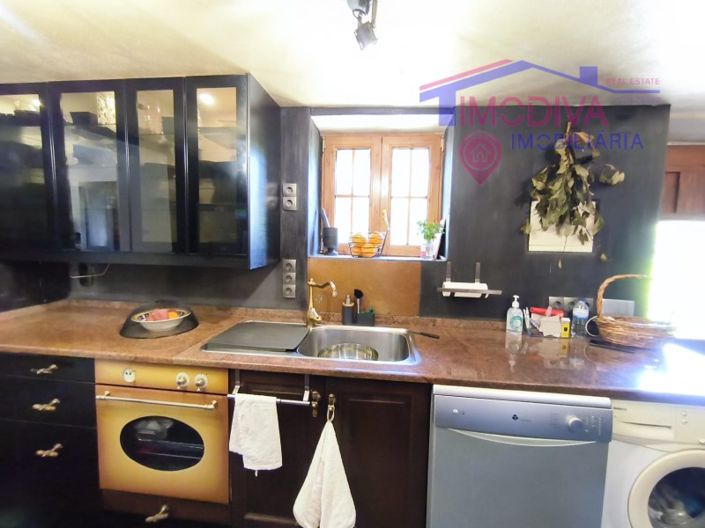 Image No.83-3 Bed House for sale