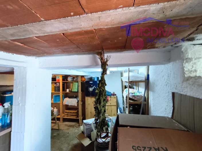 Image No.86-3 Bed House for sale