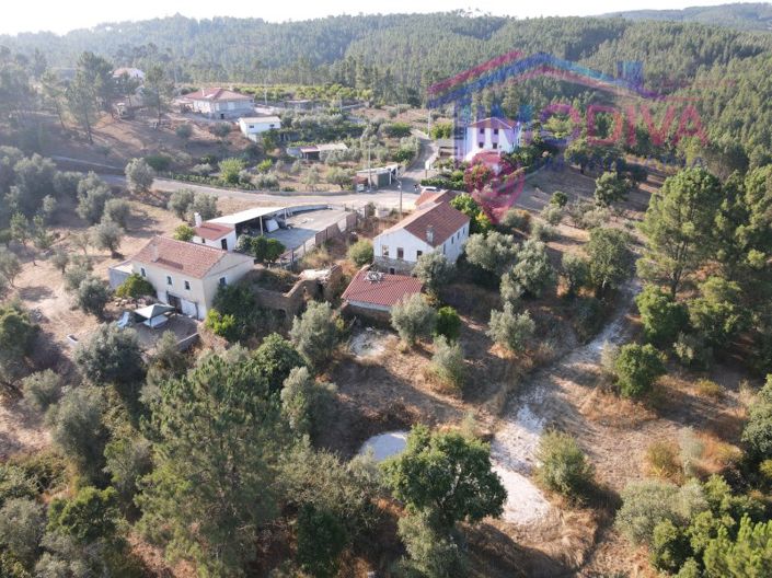 Image No.21-4 Bed House for sale