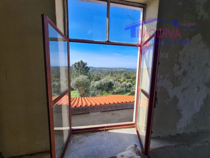 Image No.6-4 Bed House for sale