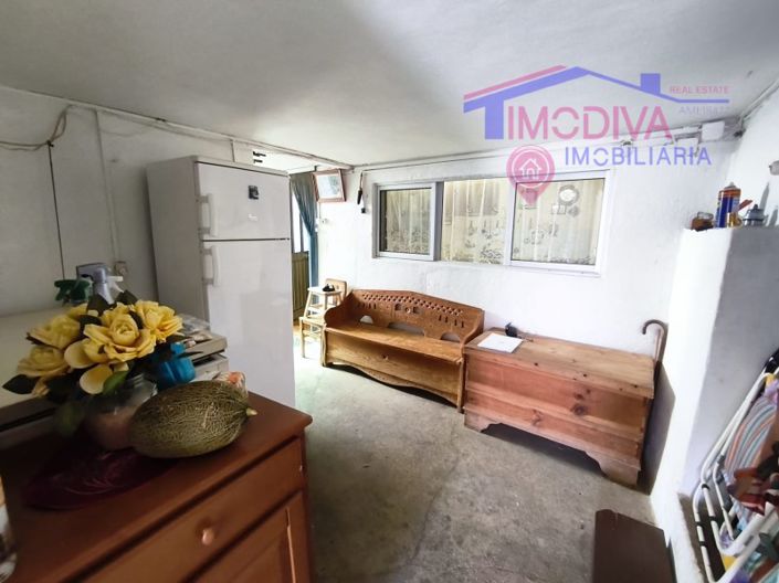 Image No.8-2 Bed House for sale