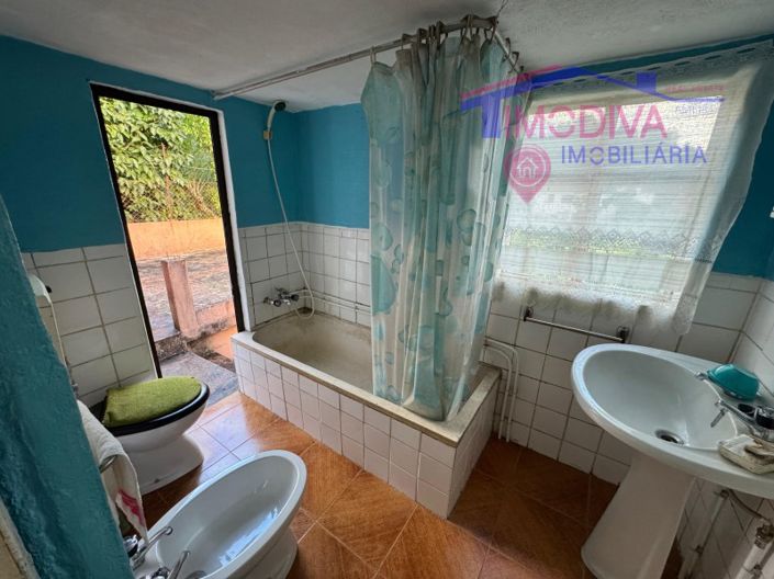 Image No.18-2 Bed House for sale