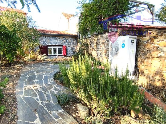 Image No.61-2 Bed House for sale