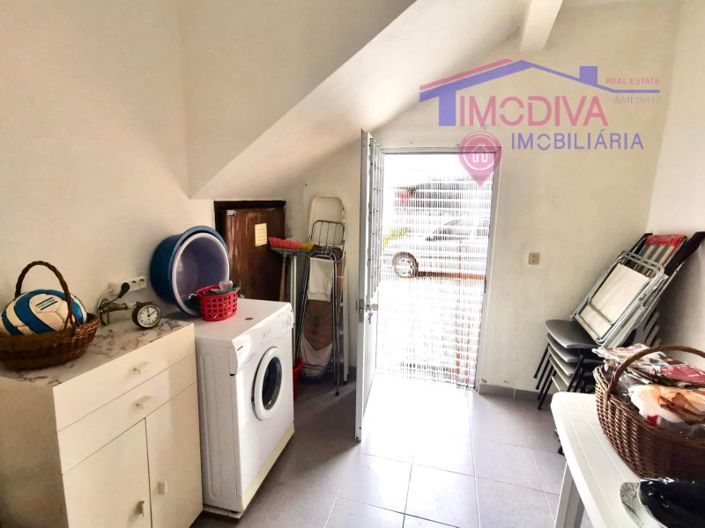 Image No.11-5 Bed House for sale