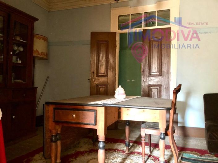 Image No.26-5 Bed House for sale