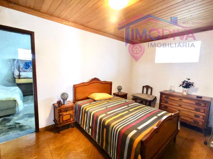 Image No.4-5 Bed House for sale