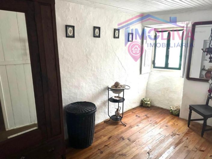 Image No.14-4 Bed House for sale