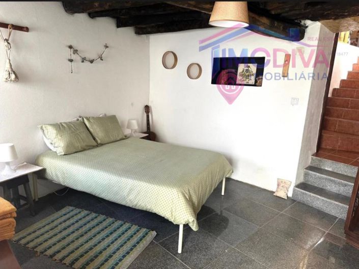 Image No.7-4 Bed House for sale