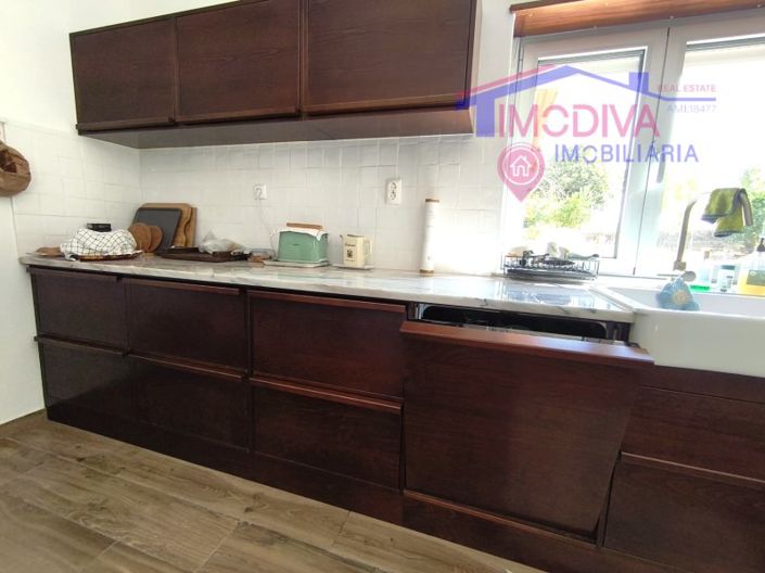 Image No.11-3 Bed House for sale