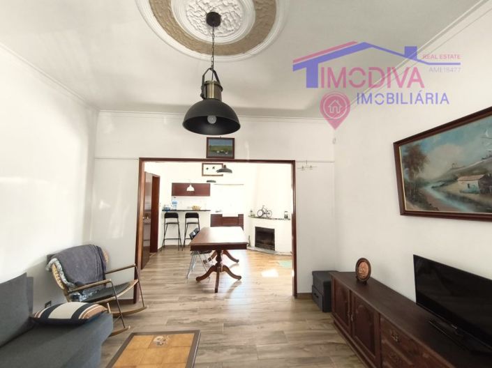 Image No.17-3 Bed House for sale