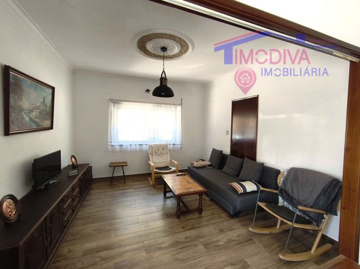 Image No.19-3 Bed House for sale