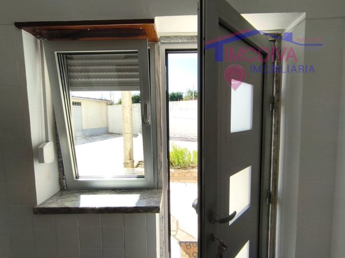 Image No.20-3 Bed House for sale