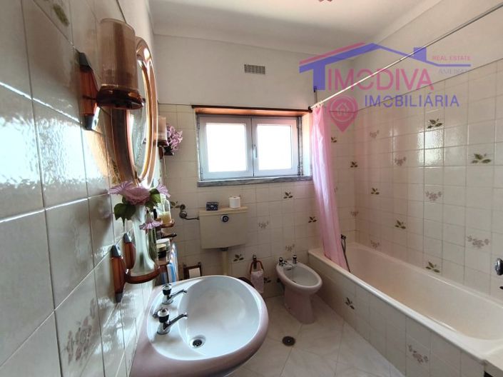 Image No.45-3 Bed House for sale