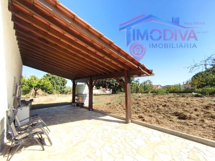 Image No.6-3 Bed House for sale