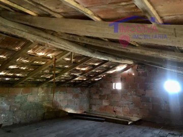 idb8b6c201-0000-0500-0000-0000189a3afa