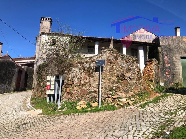 Image No.2-Maison de 2 chambres à vendre à Castanheira de Pêra