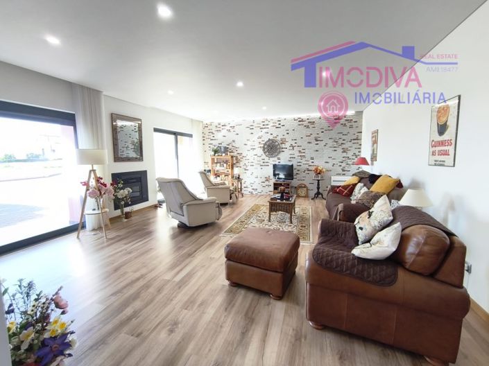 Image No.12-Maison de 3 chambres à vendre à Figueiró dos Vinhos