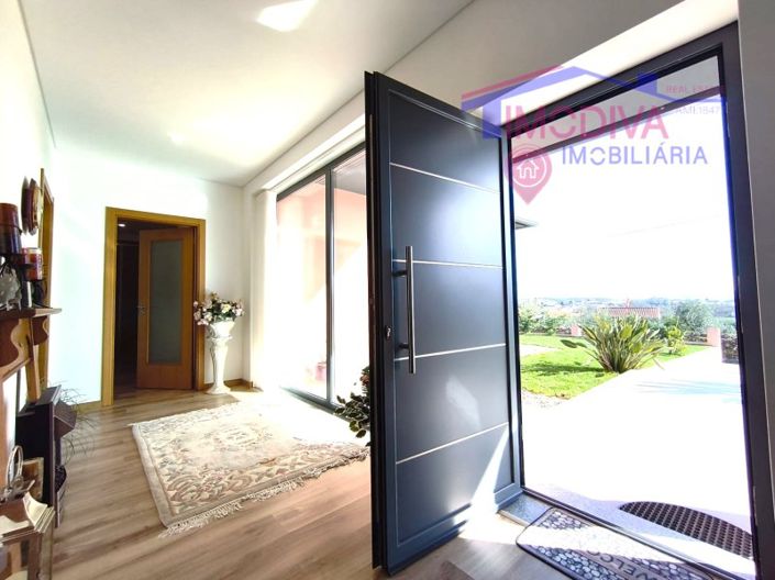 Image No.6-Maison de 3 chambres à vendre à Figueiró dos Vinhos