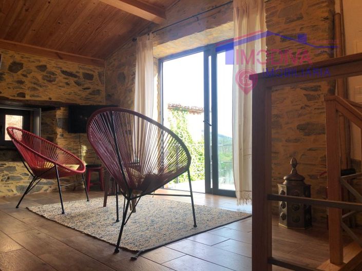 Image No.10-2 Bed House for sale