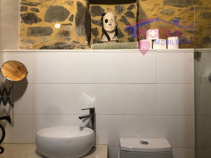 Image No.41-2 Bed House for sale