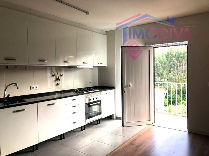 Image No.5-2 Bed House for sale