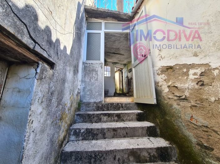 Image No.14-3 Bed House for sale