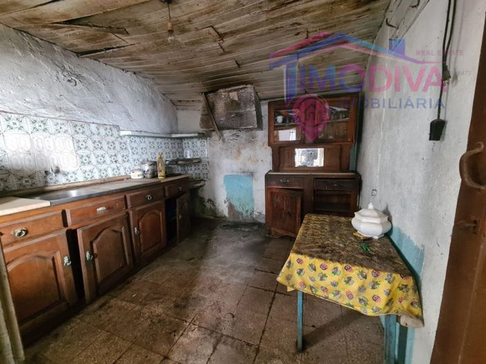 Image No.21-3 Bed House for sale