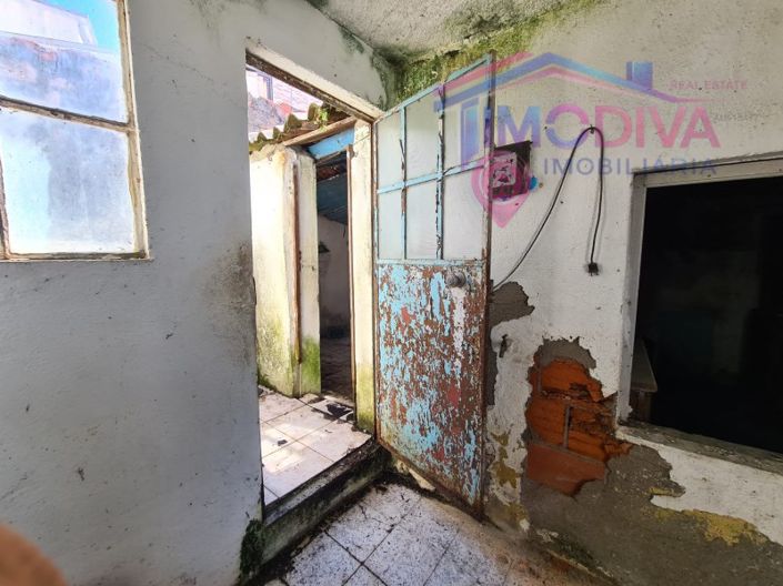 Image No.28-3 Bed House for sale