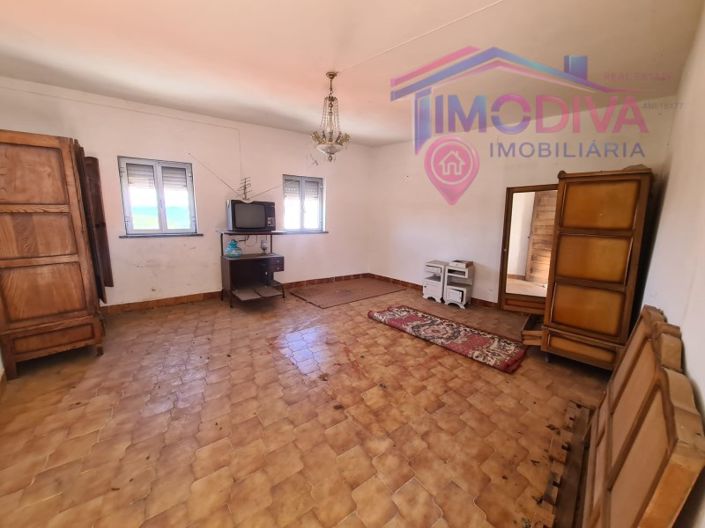 Image No.34-3 Bed House for sale