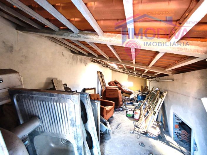 Image No.31-2 Bed House for sale