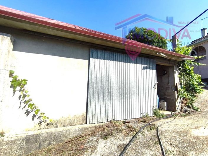 Image No.32-2 Bed House for sale