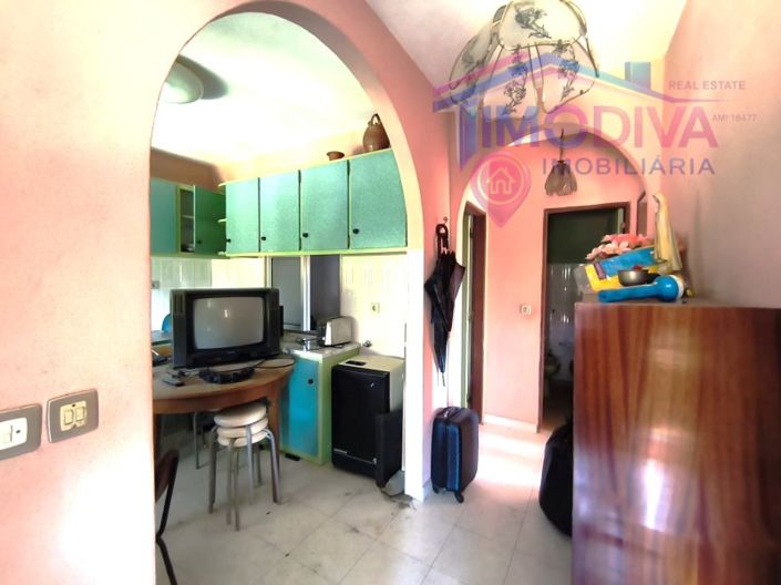 Image No.6-2 Bed House for sale