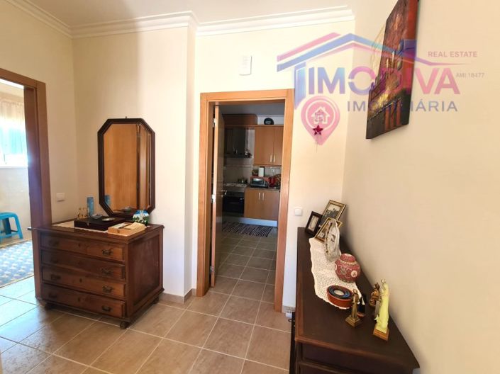 Image No.25-2 Bed House for sale