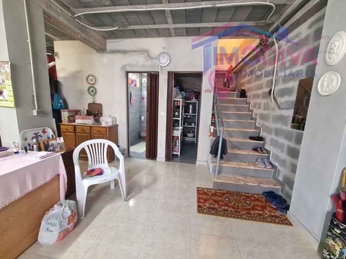 Image No.41-2 Bed House for sale