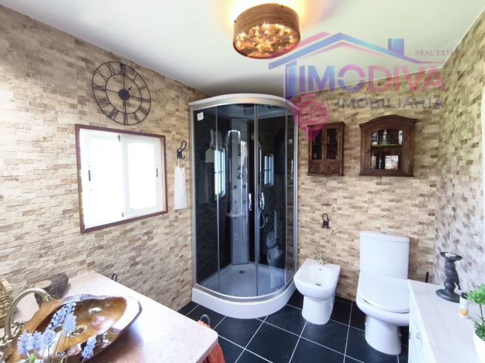 Image No.22-2 Bed House for sale