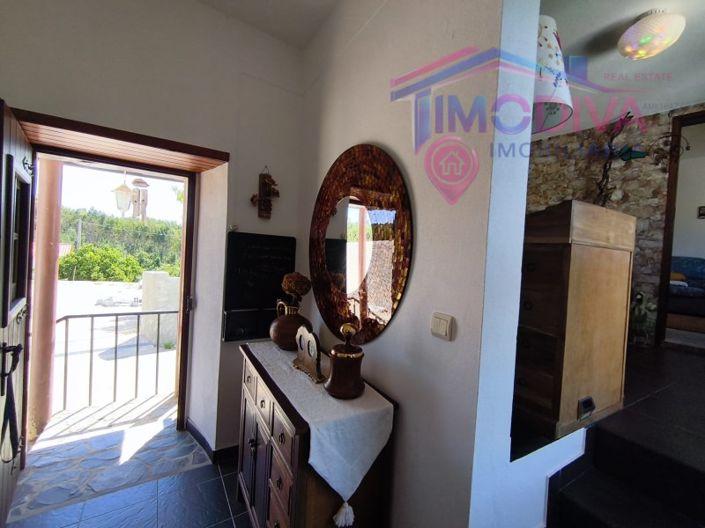 Image No.4-2 Bed House for sale