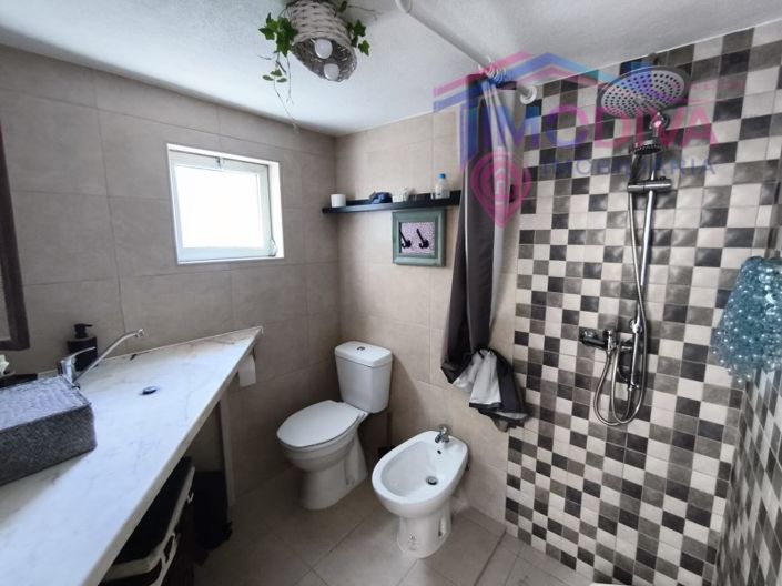 Image No.40-2 Bed House for sale