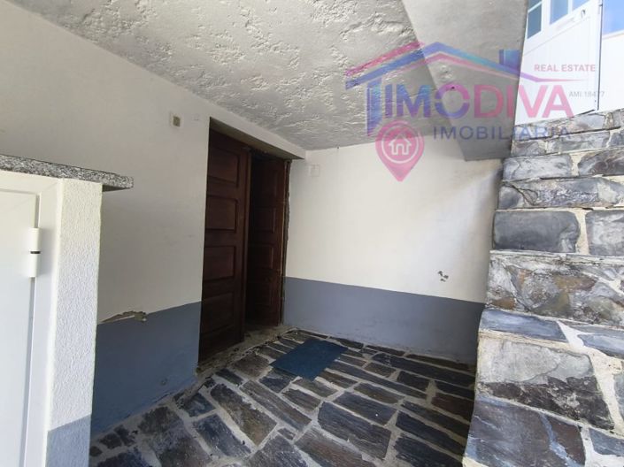 Image No.51-2 Bed House for sale