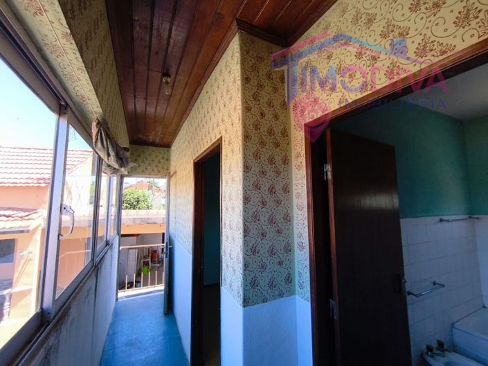 Image No.12-2 Bed House for sale