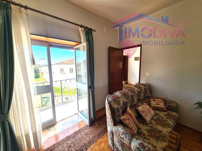 Image No.11-3 Bed House for sale