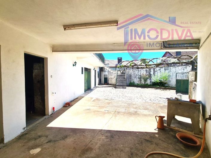Image No.34-3 Bed House for sale