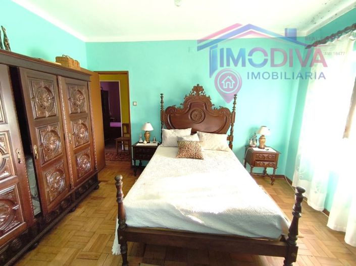 Image No.6-3 Bed House for sale