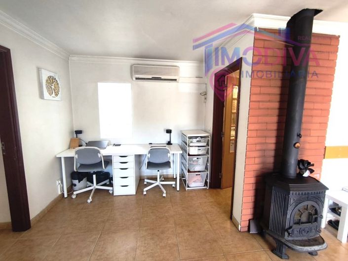 Image No.10-3 Bed House for sale