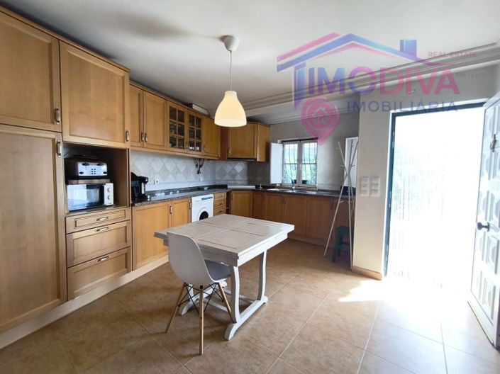 Image No.21-3 Bed House for sale