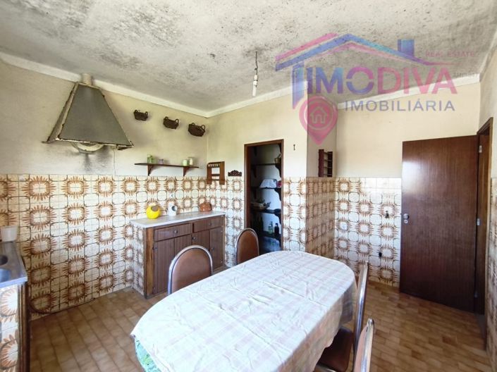 Image No.21-3 Bed House for sale