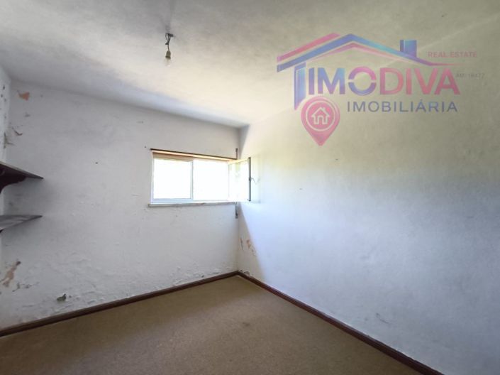 Image No.41-3 Bed House for sale